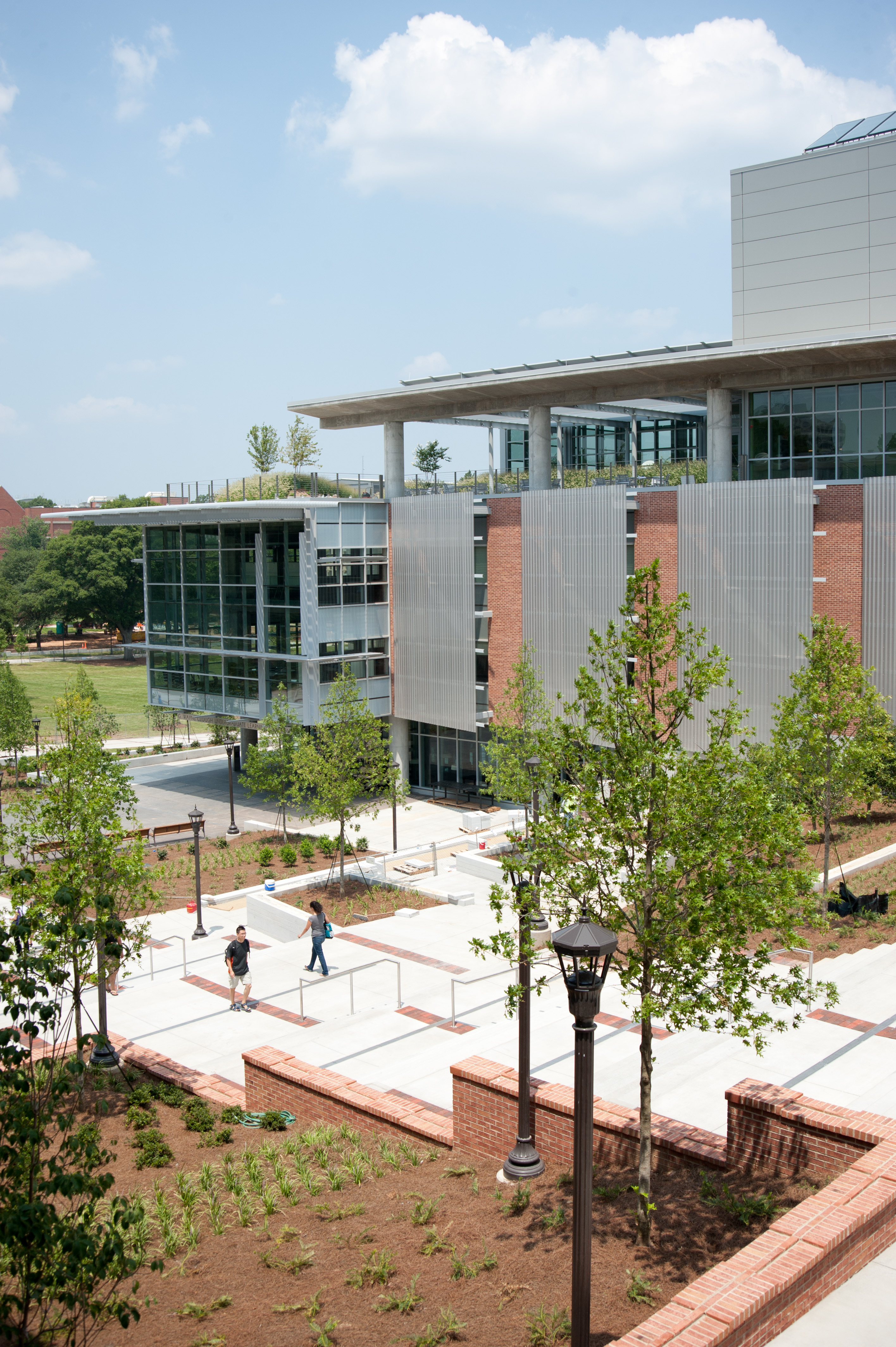 The G. Wayne Clough Undergraduate Learning Commons is a 220,000-square-foot, sustainably designed academic facility intended to enrich undergraduates’ academic environment and present innovative learning opportunities. The new facility, which adjoins to the Price Gilbert Library in the crossroads of Tech’s campus, opened at the start of the fall 2011 semester.